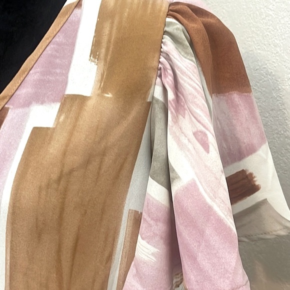 Entro Shortsleeve Blouse - Picture 5 of 6